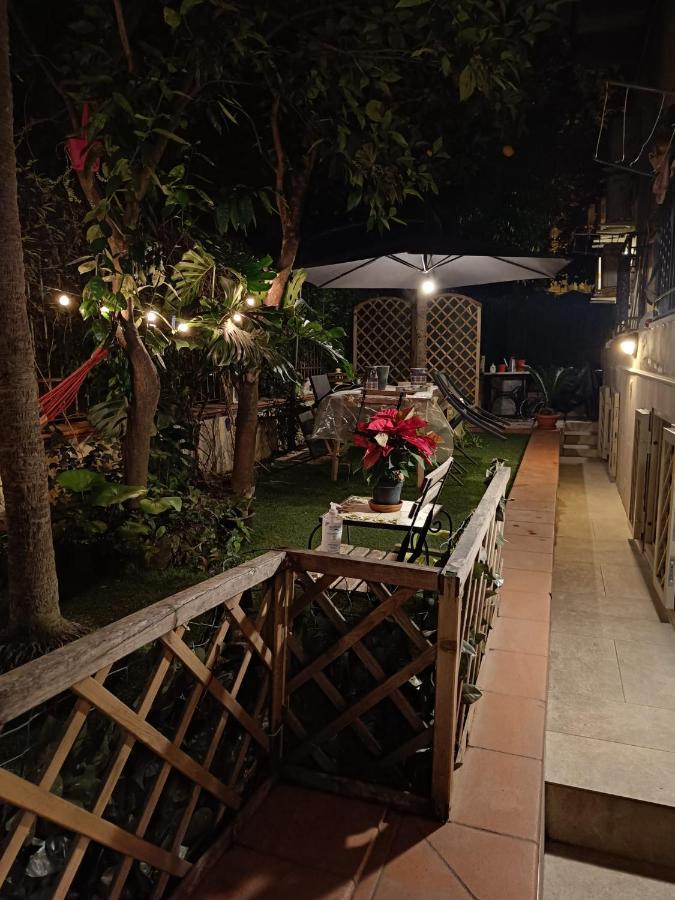 Appartement Il Giardino Di Nonna Pina à Naples Extérieur photo