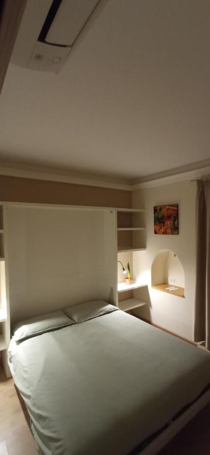 Appartement Il Giardino Di Nonna Pina à Naples Extérieur photo