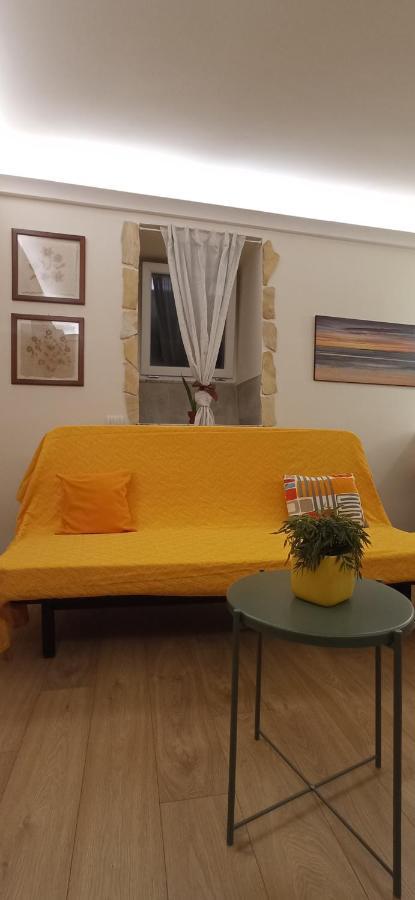 Appartement Il Giardino Di Nonna Pina à Naples Extérieur photo